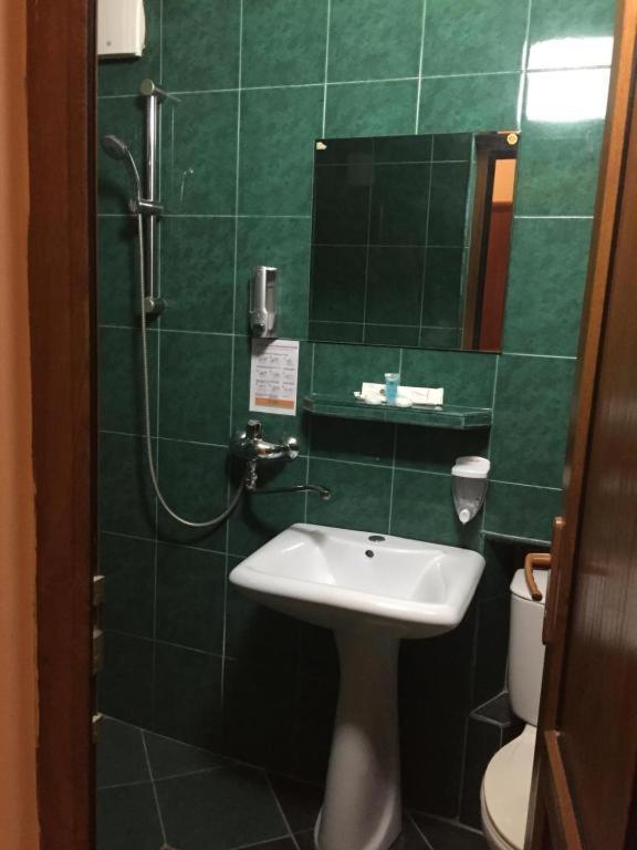 Piano Hotel Тбилиси Экстерьер фото