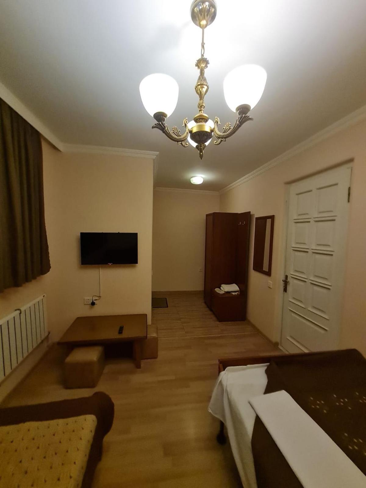 Piano Hotel Тбилиси Экстерьер фото
